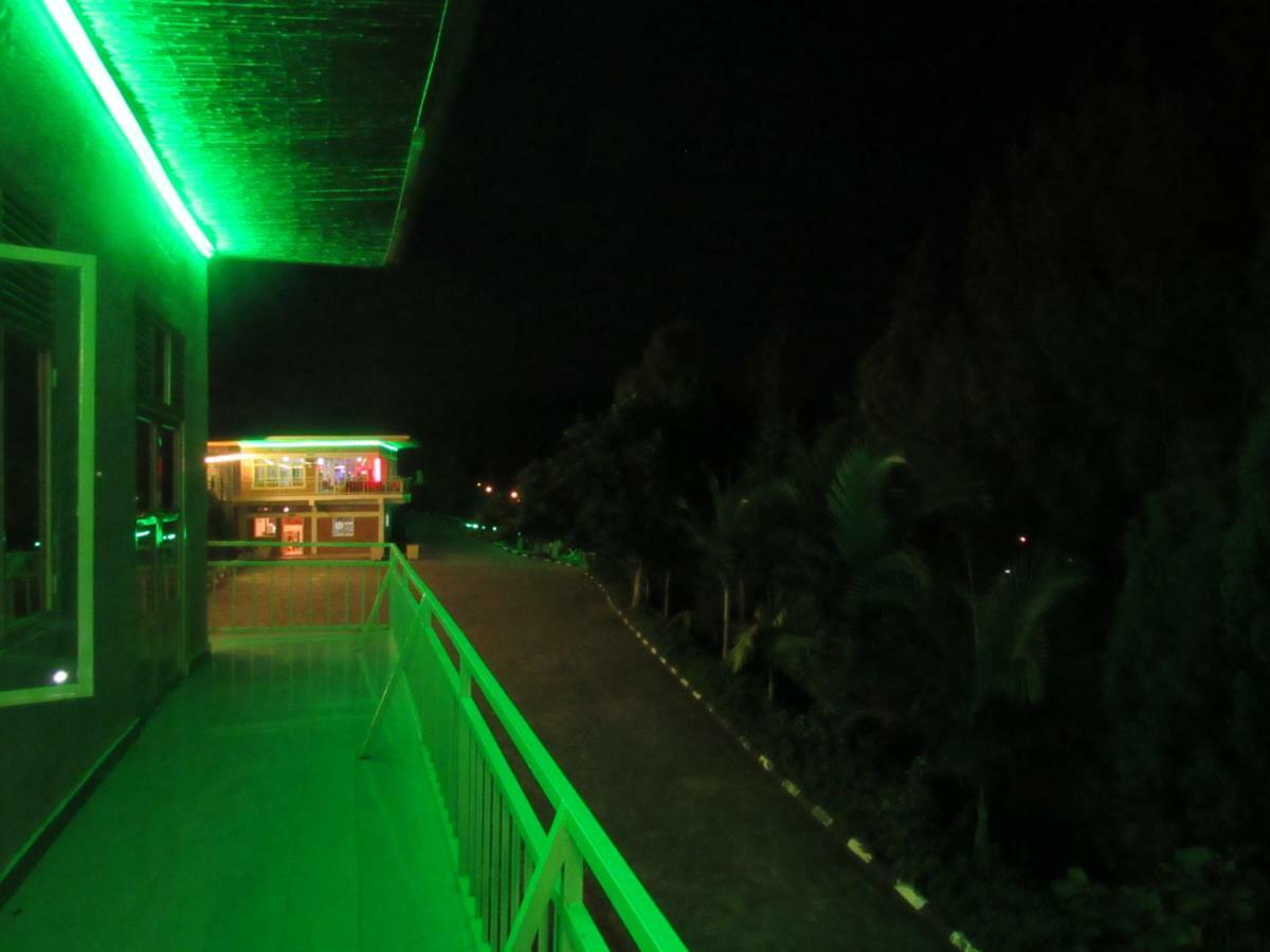 Rebero Kivu Resort Kibuye Екстериор снимка