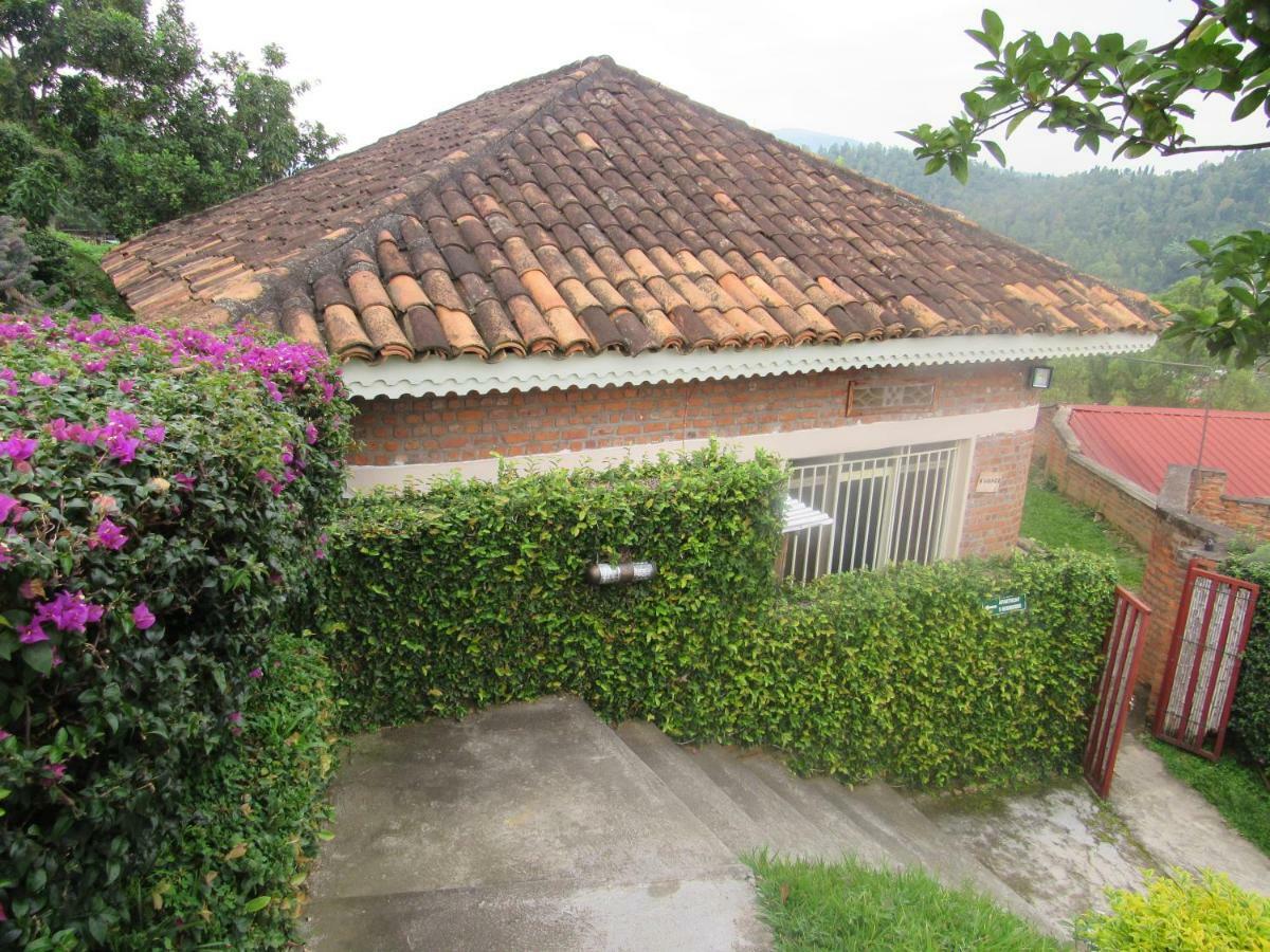 Rebero Kivu Resort Kibuye Екстериор снимка